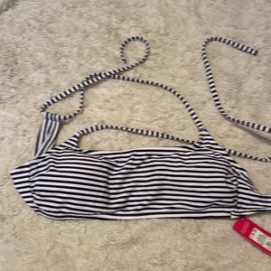 Juniors bikini top